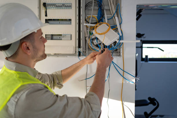 Best Local Electrician Companies  in Russellville, AL